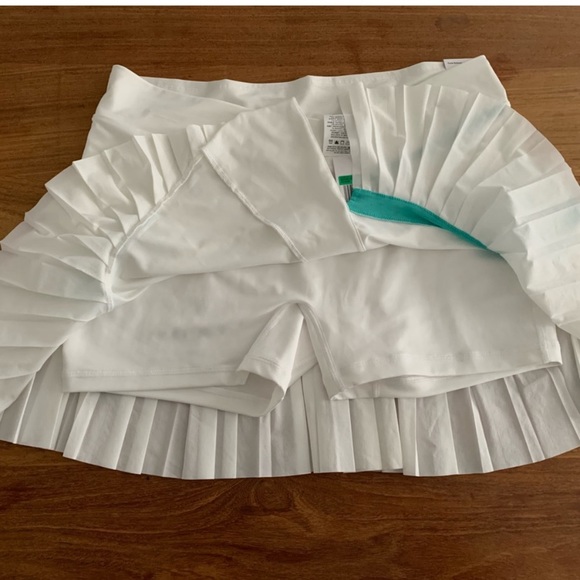 Nike Women's Melbourne Tennis/Pickleball Skirt - Picture 3 of 4